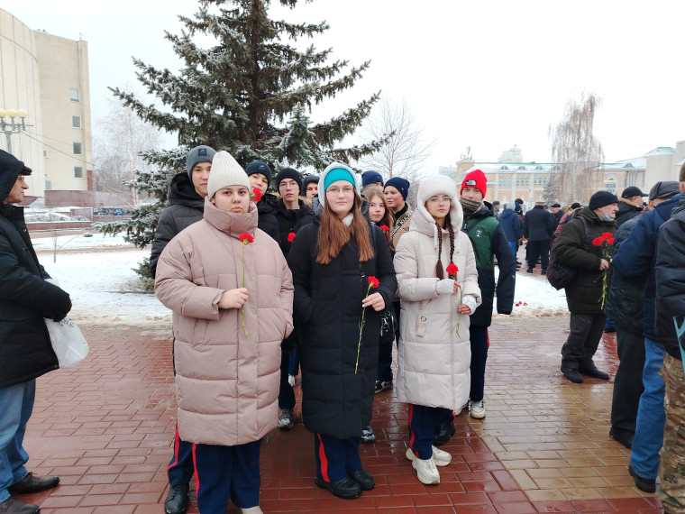 "Торжественный митинг".